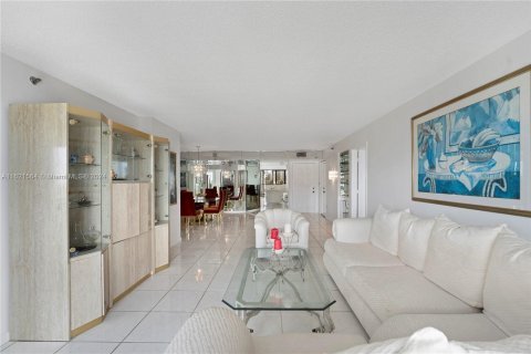 Copropriété à vendre à Hollywood, Floride: 2 chambres, 145.86 m2 № 1242477 - photo 6