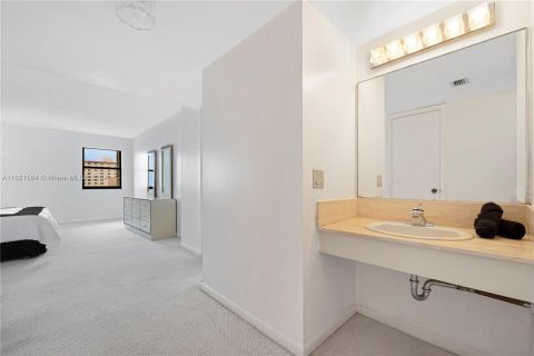 Copropriété à vendre à Hollywood, Floride: 2 chambres, 145.86 m2 № 1242477 - photo 23