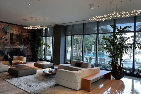 Condominio en venta en Miami, Florida, 5 dormitorios, 208.84 m2 № 1017889 - foto 14