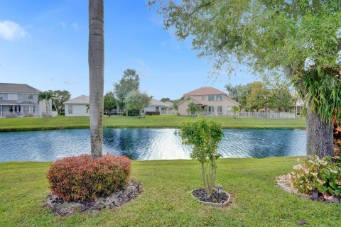 Villa ou maison à vendre à Lake Worth, Floride: 4 chambres, 216.37 m2 № 1076791 - photo 4