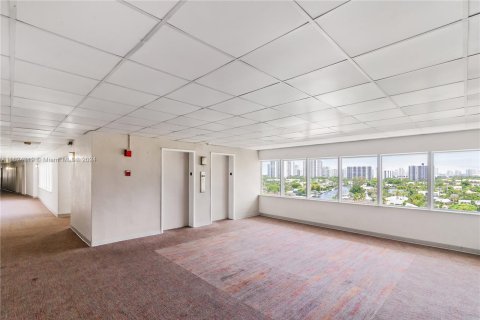 Copropriété à vendre à Hallandale Beach, Floride: 2 chambres, 111.48 m2 № 1271350 - photo 25