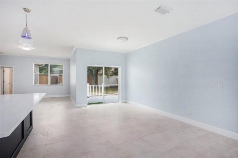 Casa en venta en Tarpon Springs, Florida, 4 dormitorios, 180.23 m2 № 1347192 - foto 13