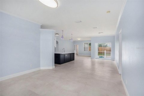 Casa en venta en Tarpon Springs, Florida, 4 dormitorios, 180.23 m2 № 1347192 - foto 11