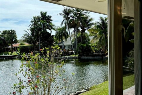 Villa ou maison à vendre à Hollywood, Floride: 5 chambres, 419.73 m2 № 1044019 - photo 16