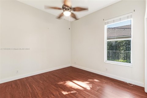 House in Weston, Florida 4 bedrooms, 231.51 sq.m. № 1074564 - photo 12