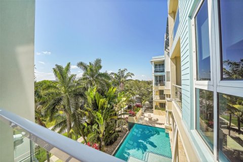 Condominio en venta en Deerfield Beach, Florida, 2 dormitorios, 129.78 m2 № 1074669 - foto 17