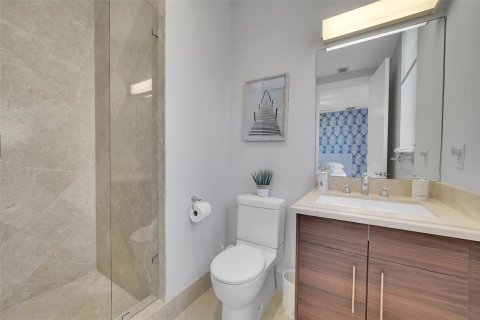 Copropriété à vendre à Deerfield Beach, Floride: 2 chambres, 129.78 m2 № 1074669 - photo 26