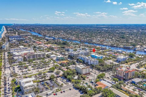 Copropriété à vendre à Deerfield Beach, Floride: 2 chambres, 129.78 m2 № 1074669 - photo 9