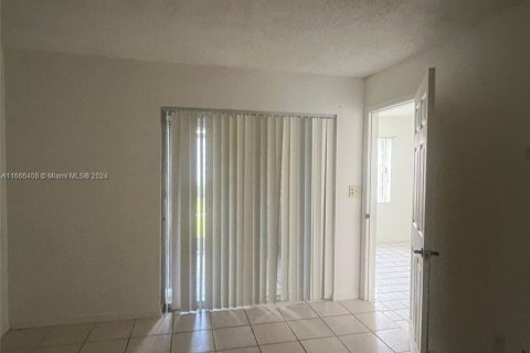 Condominio en venta en Miami, Florida, 2 dormitorios, 98.48 m2 № 1380353 - foto 12