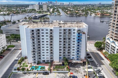 Copropriété à vendre à Fort Lauderdale, Floride: 2 chambres, 70.23 m2 № 1380192 - photo 2