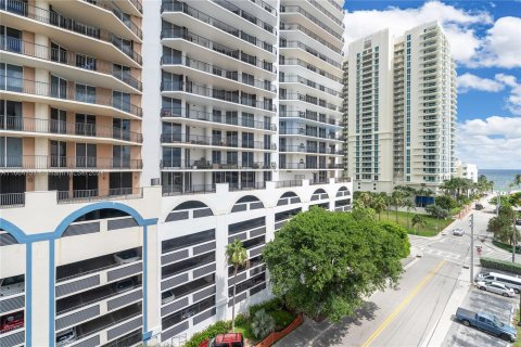 Copropriété à vendre à Fort Lauderdale, Floride: 2 chambres, 70.23 m2 № 1380192 - photo 8