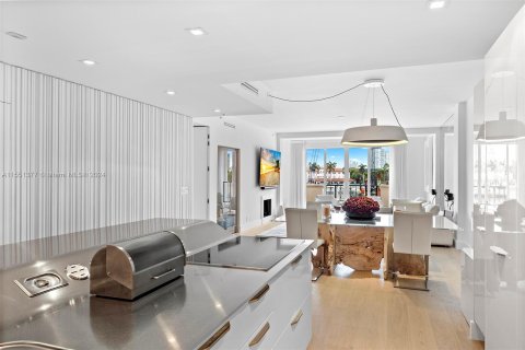 Condominio en venta en Miami Beach, Florida, 2 dormitorios, 177.72 m2 № 1074504 - foto 5
