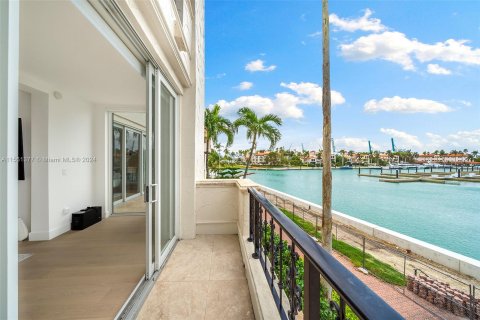 Condominio en venta en Miami Beach, Florida, 2 dormitorios, 177.72 m2 № 1074504 - foto 18