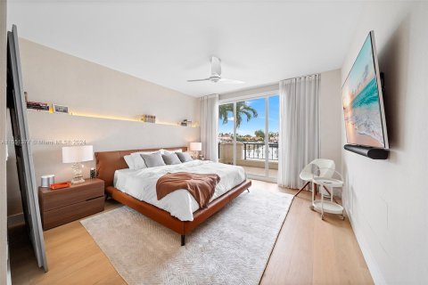 Condominio en venta en Miami Beach, Florida, 2 dormitorios, 177.72 m2 № 1074504 - foto 21