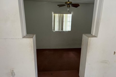 Casa en venta en Miami, Florida, 2 dormitorios, 102.75 m2 № 1360707 - foto 13