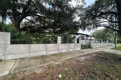 Casa en venta en Miami, Florida, 2 dormitorios, 102.75 m2 № 1360707 - foto 8