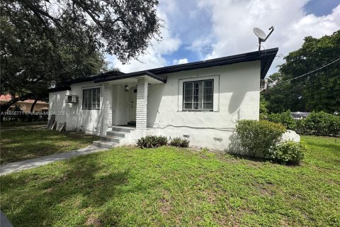 Casa en venta en Miami, Florida, 2 dormitorios, 102.75 m2 № 1360707 - foto 7