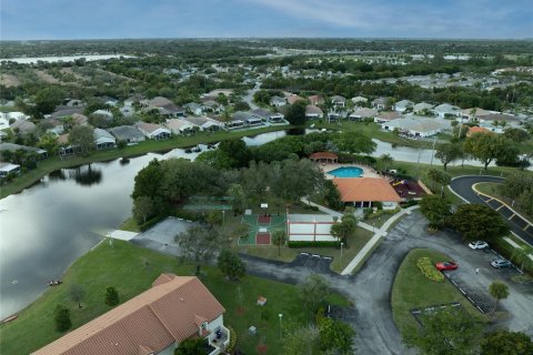 Copropriété à vendre à Deerfield Beach, Floride: 3 chambres, 120.77 m2 № 1018144 - photo 10