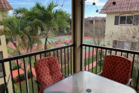 Copropriété à vendre à Pompano Beach, Floride: 1 chambre, 62.24 m2 № 1018245 - photo 4