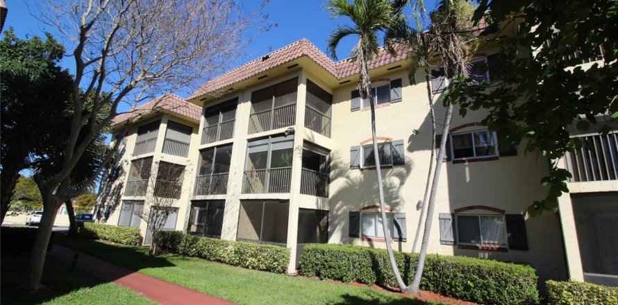 Condo in Pompano Beach, Florida, 1 bedroom  № 1018245