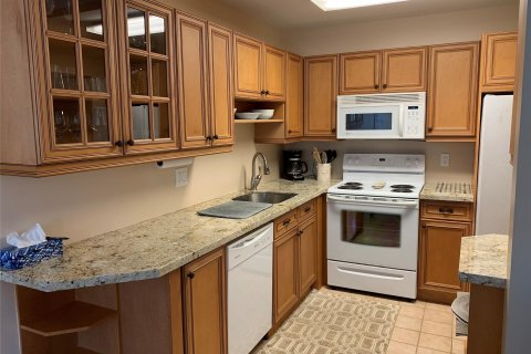 Condo in Pompano Beach, Florida, 1 bedroom  № 1018245 - photo 11