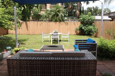 Casa en venta en Miami, Florida, 3 dormitorios, 187.66 m2 № 1384550 - foto 13