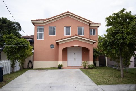 Villa ou maison à vendre à Miami, Floride: 3 chambres, 187.66 m2 № 1384550 - photo 3