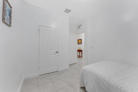 Villa ou maison à vendre à West Palm Beach, Floride: 4 chambres, 158.86 m2 № 1059932 - photo 12