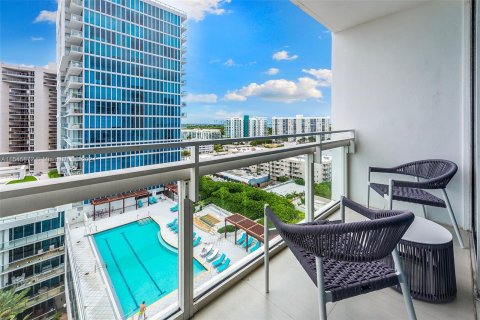 Copropriété à vendre à Miami Beach, Floride: 2 chambres, 102.47 m2 № 1050857 - photo 12