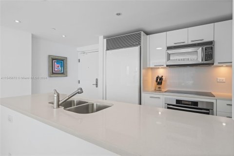 Copropriété à vendre à Miami Beach, Floride: 2 chambres, 102.47 m2 № 1050857 - photo 29