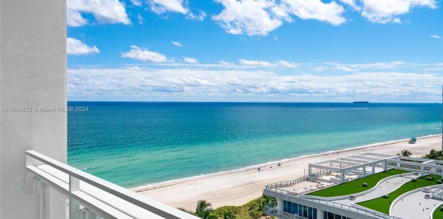 Condo in Miami Beach, Florida, 2 bedrooms  № 1050857