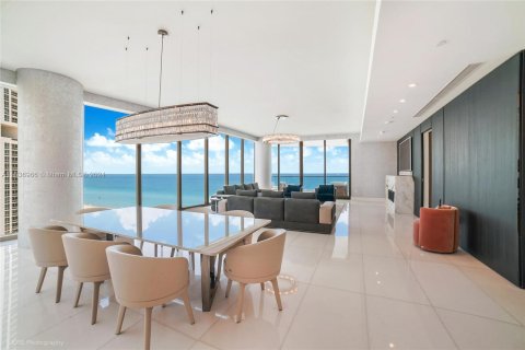 Condo in Sunny Isles Beach, Florida, 4 bedrooms  № 1306347 - photo 9