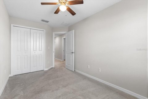 Townhouse in Tampa, Florida 3 bedrooms, 154.5 sq.m. № 1440841 - photo 18