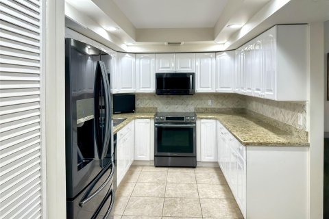 Condominio en venta en Pompano Beach, Florida, 3 dormitorios, 159.42 m2 № 1051085 - foto 12