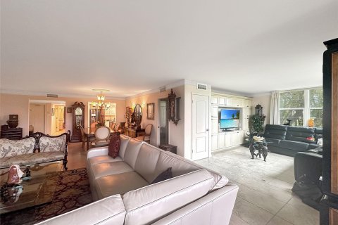 Copropriété à vendre à Pompano Beach, Floride: 3 chambres, 159.42 m2 № 1051085 - photo 3