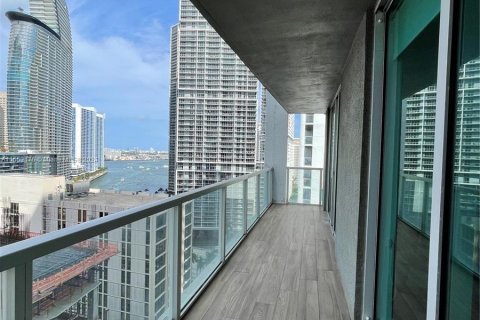 Copropriété à vendre à Miami, Floride: 2 chambres, 111.48 m2 № 1074412 - photo 18