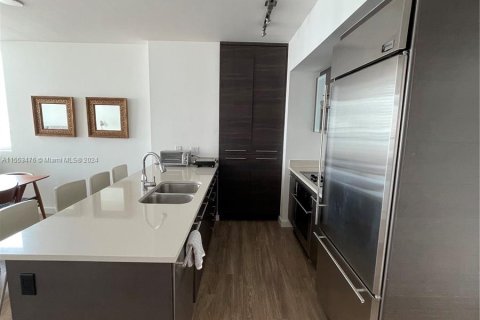 Copropriété à vendre à Miami, Floride: 2 chambres, 111.48 m2 № 1074412 - photo 3