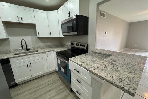 Condominio en alquiler en Altamonte Springs, Florida, 3 dormitorios, 103.31 m2 № 1066694 - foto 4