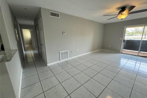 Condominio en alquiler en Altamonte Springs, Florida, 3 dormitorios, 103.31 m2 № 1066694 - foto 7