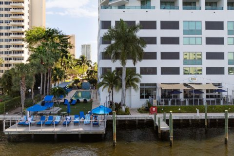 Condo in Fort Lauderdale, Florida, 3 bedrooms  № 1060177 - photo 8