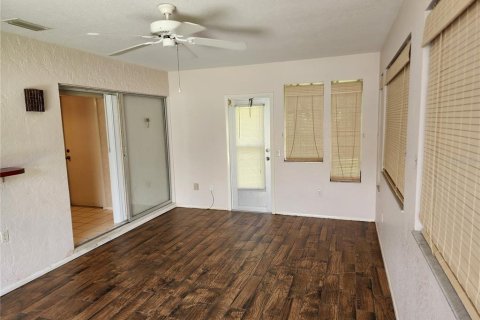 House in Port Charlotte, Florida 2 bedrooms, 86.96 sq.m. № 1338182 - photo 20