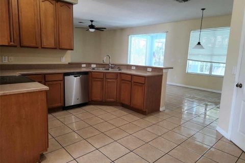 House in Kissimmee, Florida 4 bedrooms, 278.89 sq.m. № 1338183 - photo 17