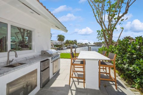 Casa en venta en Pompano Beach, Florida, 3 dormitorios, 215.16 m2 № 1026152 - foto 4