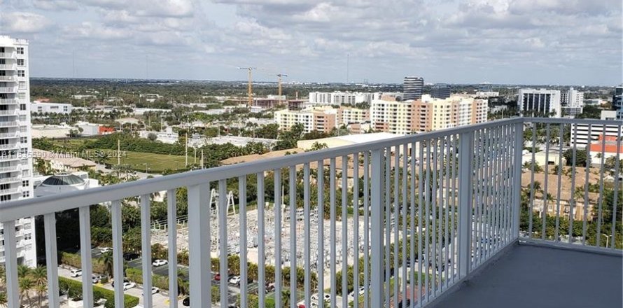 Condo in Aventura, Florida, 2 bedrooms  № 1017545