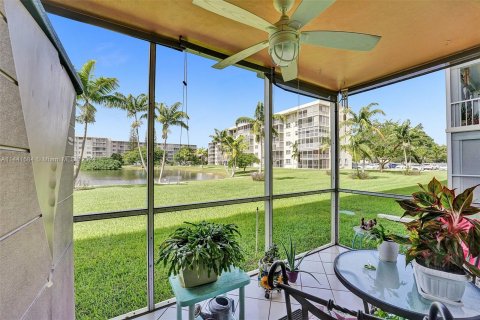 Copropriété à vendre à Aventura, Floride: 1 chambre, 71.35 m2 № 1035307 - photo 11