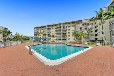 Copropriété à vendre à Aventura, Floride: 1 chambre, 71.35 m2 № 1035307 - photo 18