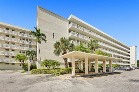 Copropriété à vendre à Aventura, Floride: 1 chambre, 71.35 m2 № 1035307 - photo 15