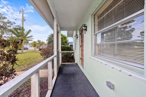 Villa ou maison à vendre à Palm City, Floride: 3 chambres, 117.15 m2 № 1049981 - photo 28