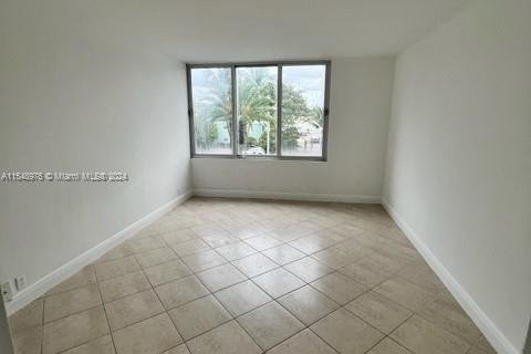 Condo in Miami Beach, Florida, 1 bedroom  № 1059510 - photo 7