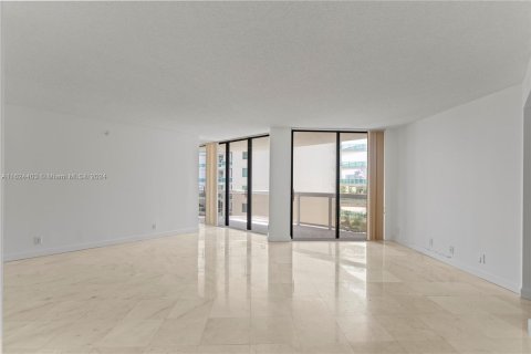 Copropriété à vendre à Aventura, Floride: 3 chambres, 181.16 m2 № 1270952 - photo 6